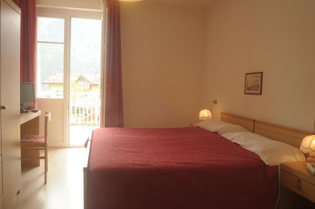 Hotel Bellaria Levico Terme Δωμάτιο φωτογραφία