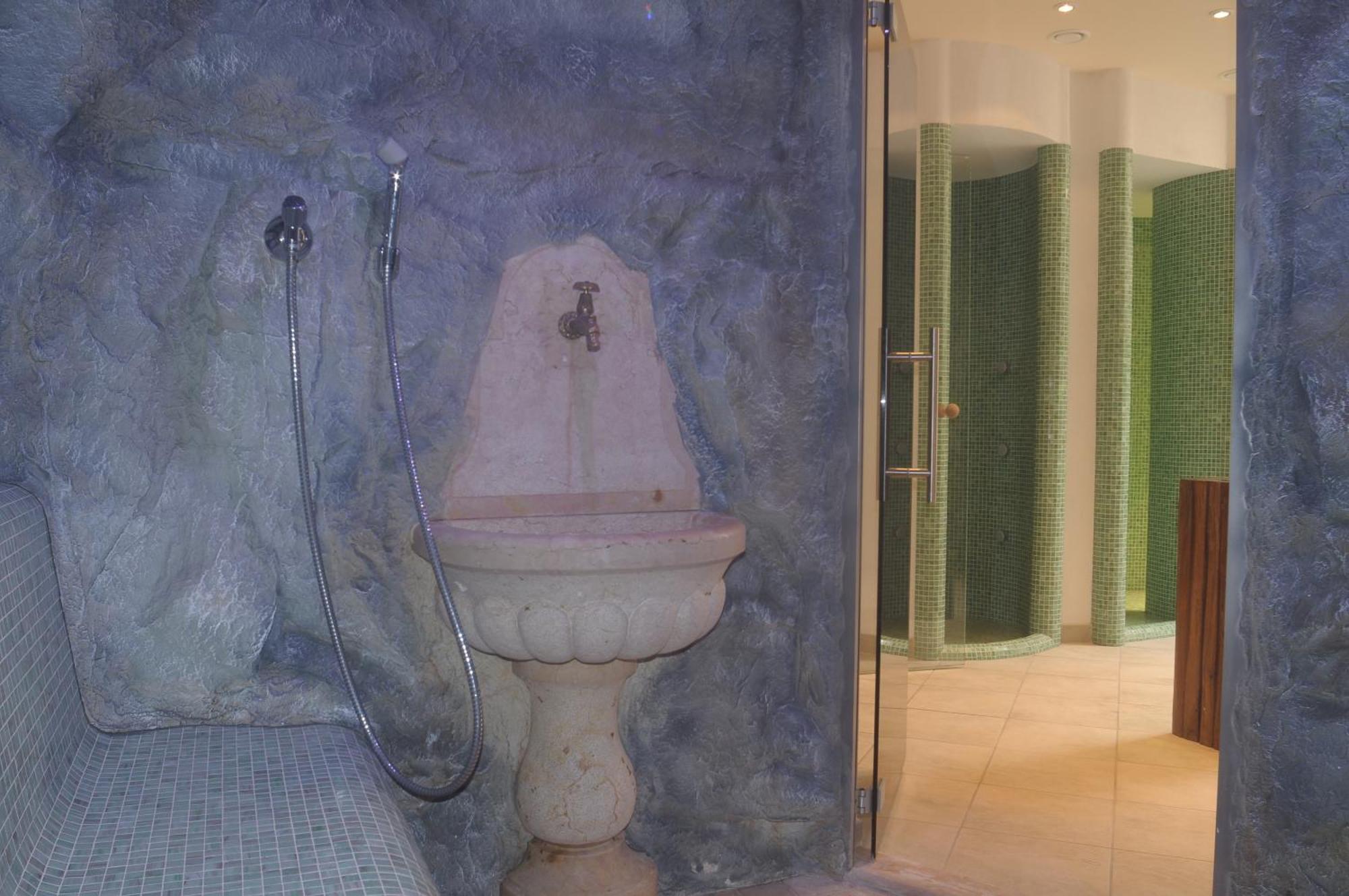 Hotel Bellaria Levico Terme Εξωτερικό φωτογραφία