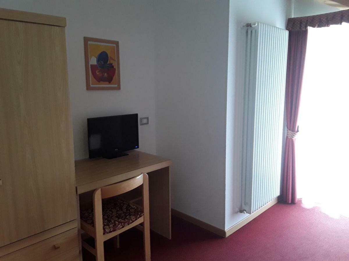 Hotel Bellaria Levico Terme Εξωτερικό φωτογραφία